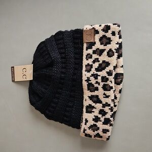 Cc exclusive black and leapard hat